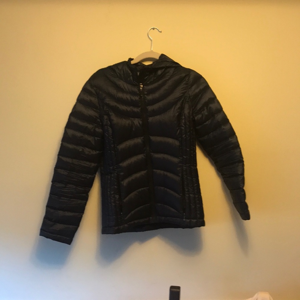Packable down jacket
